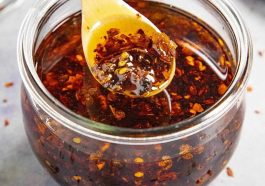 Chili crisp oil